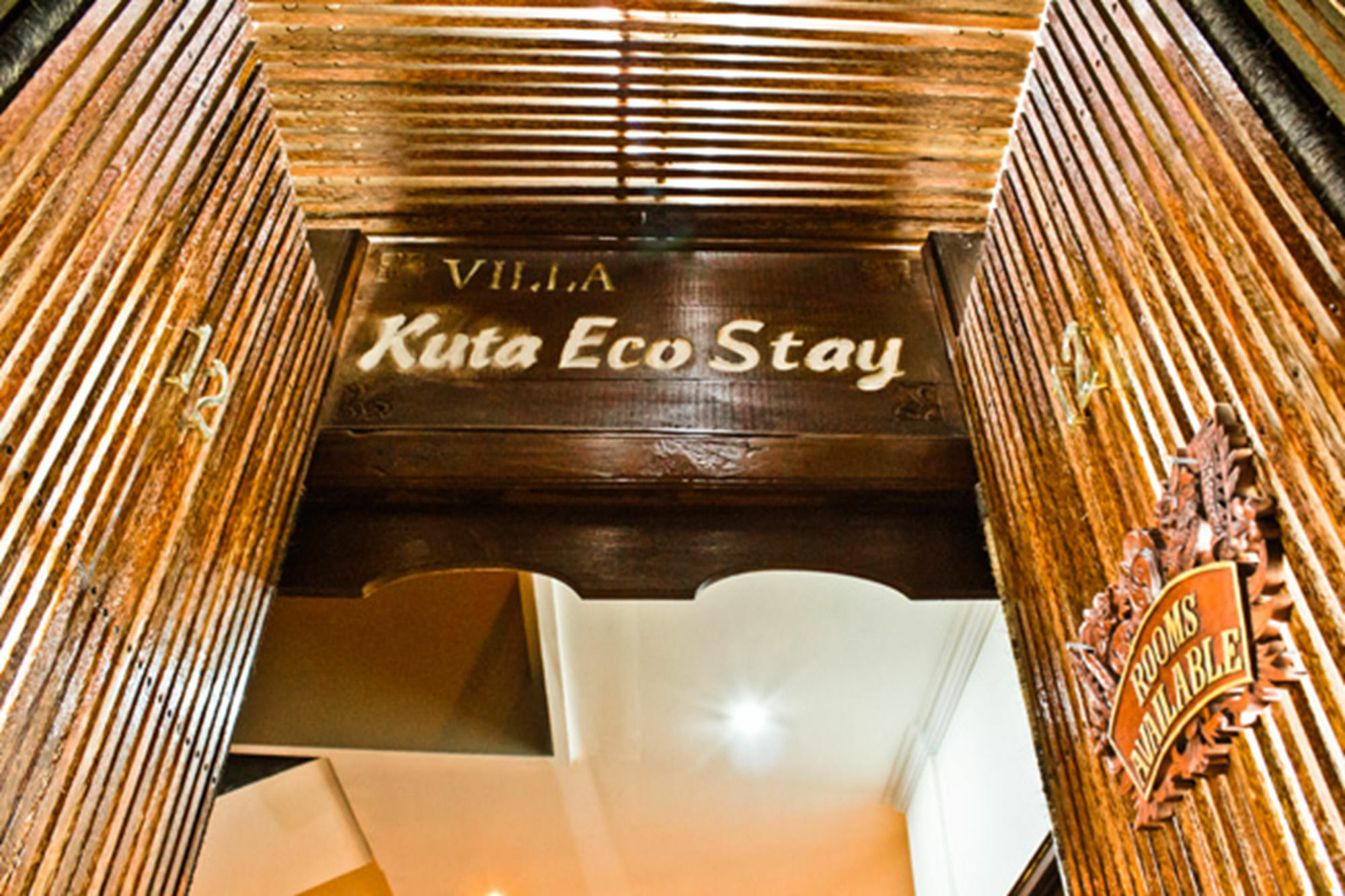 Kuta Ecostay מראה חיצוני תמונה
